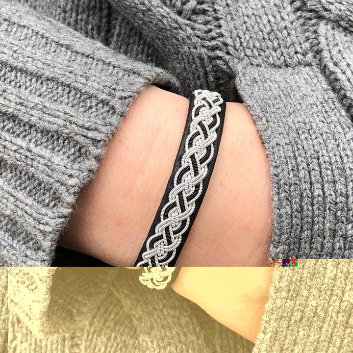 Handgefertigtes Sami-Armband